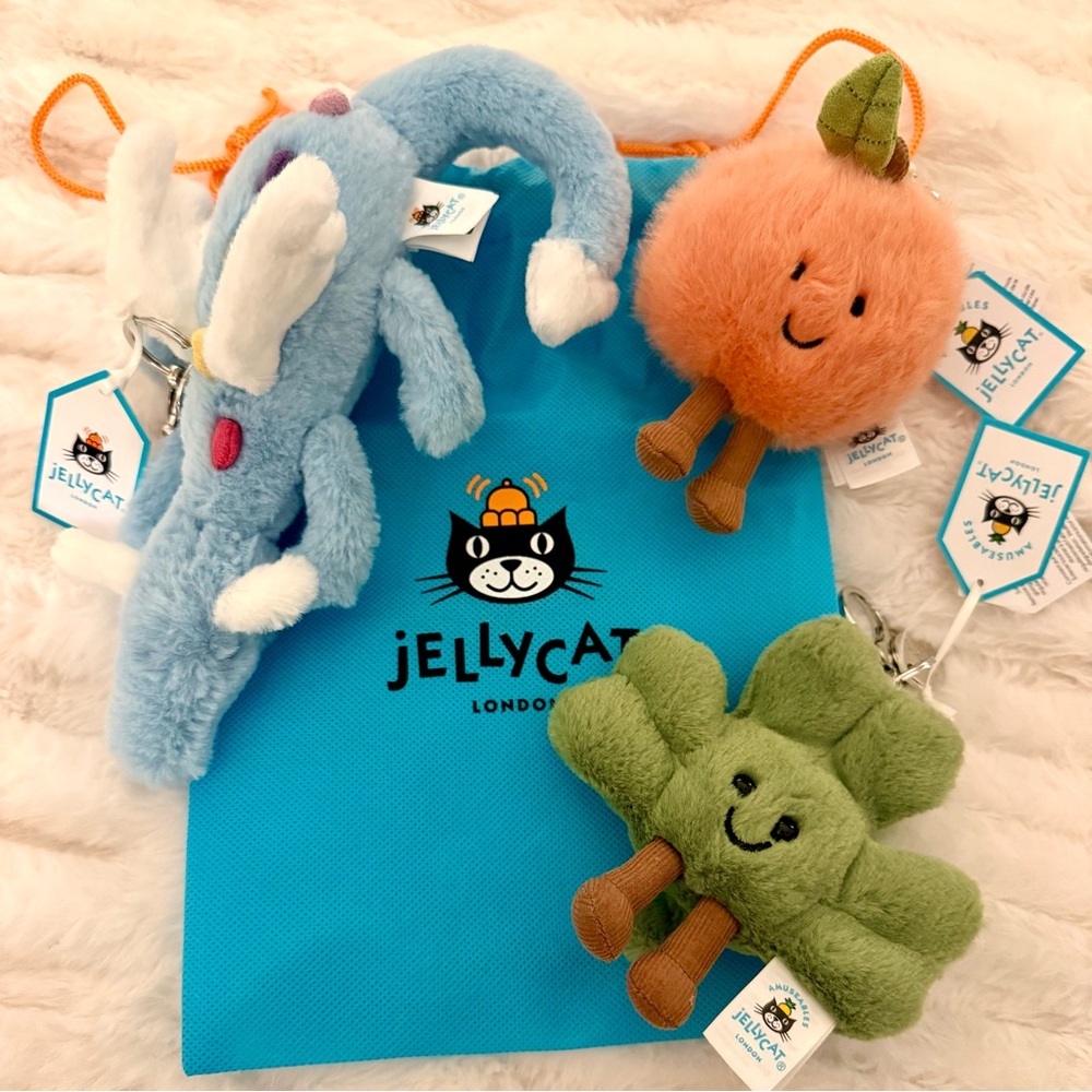 NWT Jellycat SET of 3 charms Sky Dragon, Peach & Siofra Shamrock 🐉🍑☘️